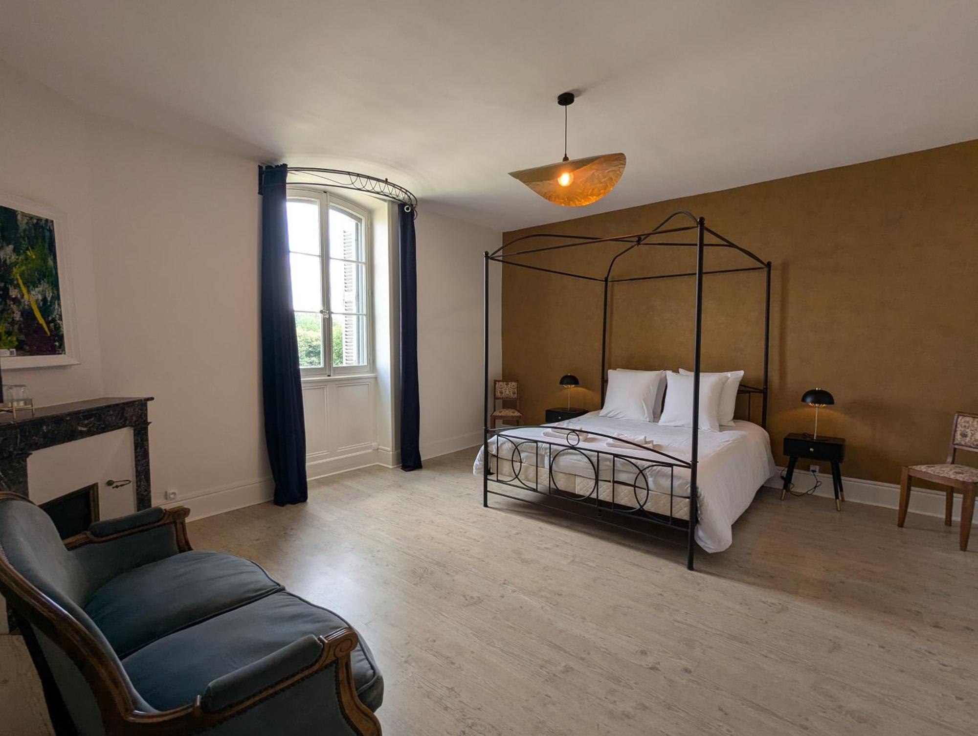 Bed and Breakfast Domaine Du Faure Chadurie Экстерьер фото