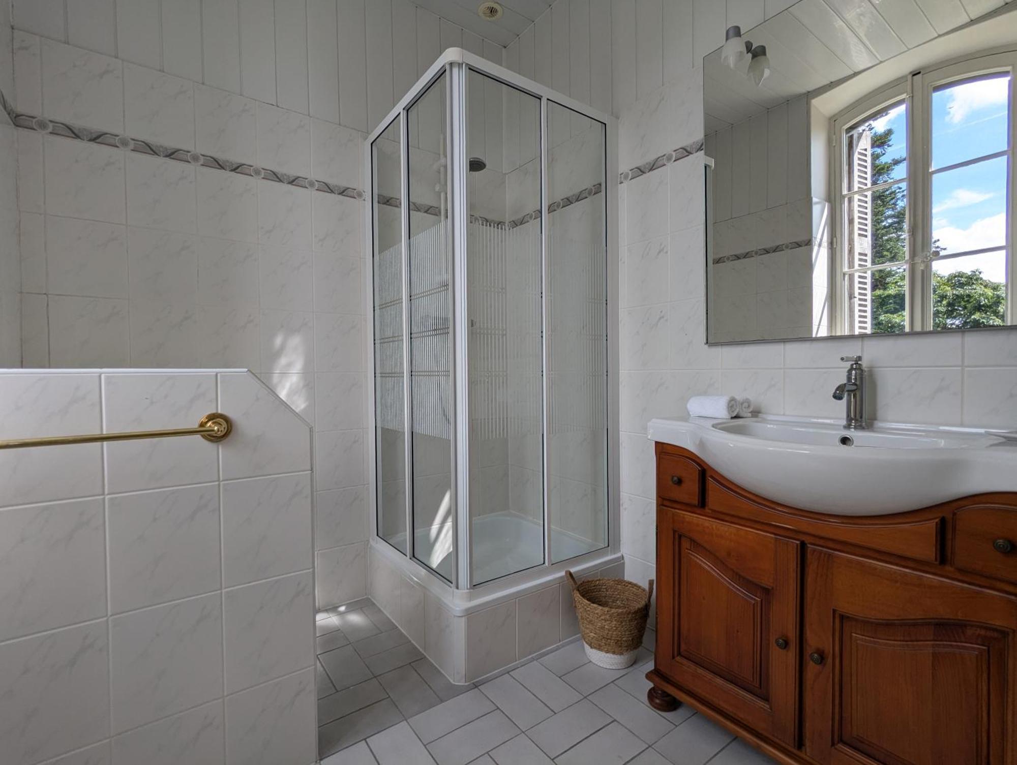 Bed and Breakfast Domaine Du Faure Chadurie Номер фото