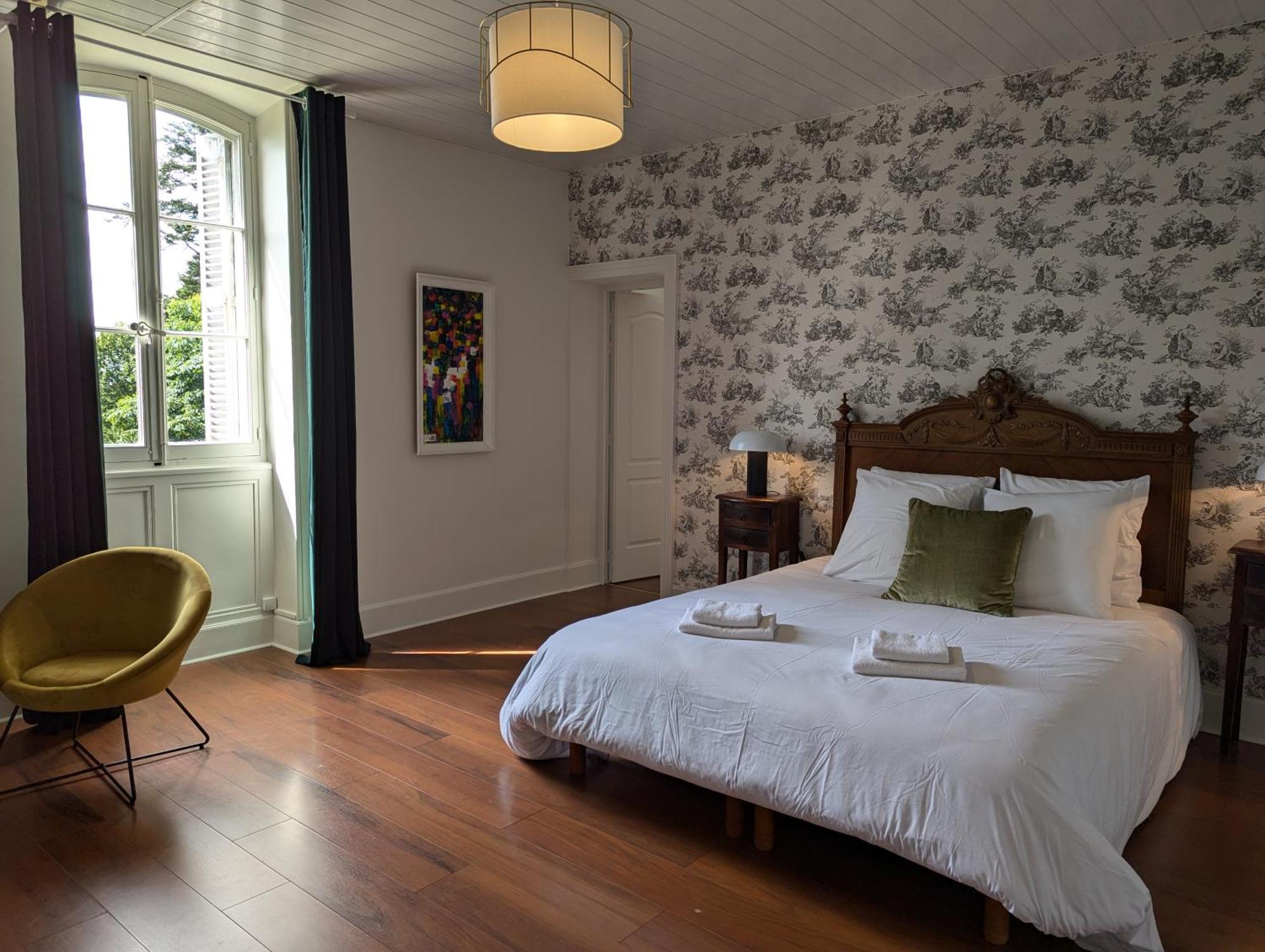 Bed and Breakfast Domaine Du Faure Chadurie Экстерьер фото
