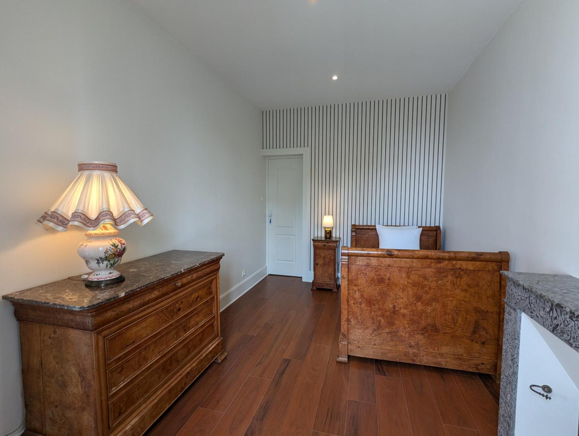 Bed and Breakfast Domaine Du Faure Chadurie Номер фото